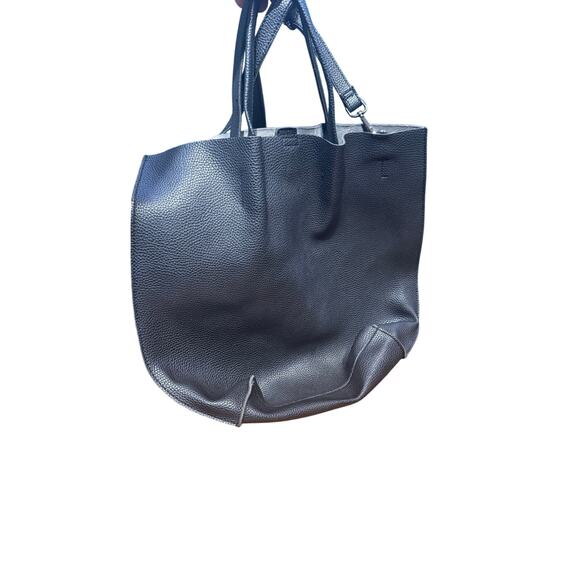 Leather tote in great condition - Picture 1 of 8